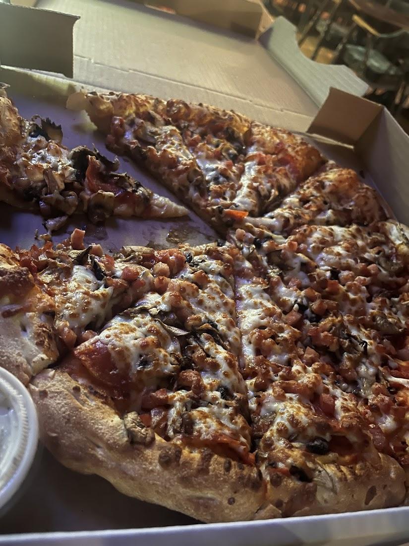 Angelo's Pizzeria Bar & Grill